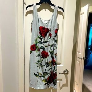 Dolce & Gabbana Rose print knee length dress.